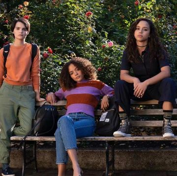 Les bottines grises métalliques ASH de Kiana Madeira sur le compte Instagram de @trinkets