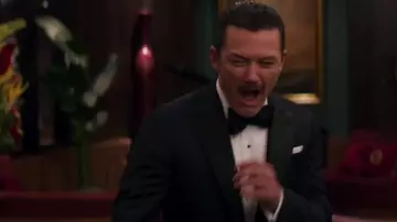 Black Bow Tie worn by Charles Cavendish (Luke Evans) in Murder Mystery