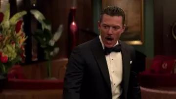 Black 2 Pieces Suit worn by Charles Cavendish (Luke Evans) in Murder Mystery