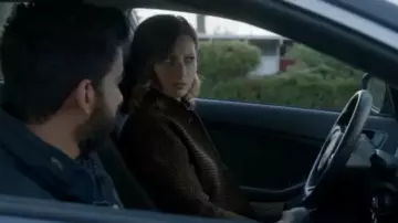 Rag & Bone  Darwen Coat worn by Peyton Charles (Aly Michalka) in iZombie (S05E09)