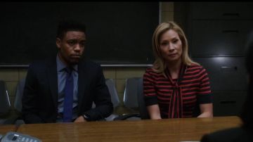Frame Scarf Stripe Tee worn by Dr. Joan Watson (Lucy Liu) in Elementary (S07E06)