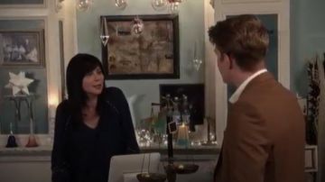 Ramy Brook Willa Haut porté par Cassie Rossignol (Catherine Bell) en Bonne Sorcière (S05E04)