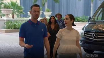 Zara White Lace Top worn by Jen (Zoe Lister-Jones) in Life in Pieces (S04E12)