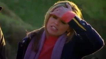 RAG & BONE Donna Rib Knit Scarf worn by Hannah Brown in The Bachelorette (S15E05)