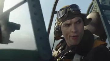 The glasses of driver-worn by Ed Skrein in Midway