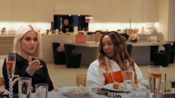 HELMUT LANG X Shayne Oliver Campaign PR Panel Zip Hoodie usado por Malika Haqq en Keeping Up with the Kardashians (S16E12)
