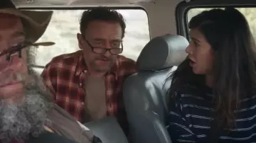 La camiseta a rayas azules que lleva Paola (Mélanie Doutey) en Give Me Wings