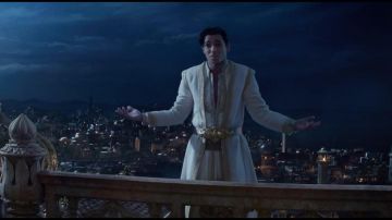 Beige Costume porté par Aladdin (Mena Massoud) dans Aladdin