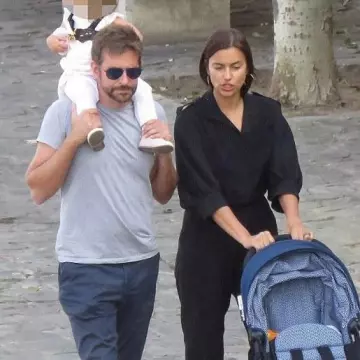 J de la Marque Brooks Pantalons Fédéral Bleu porté par Bradley Cooper), 27 août 2018