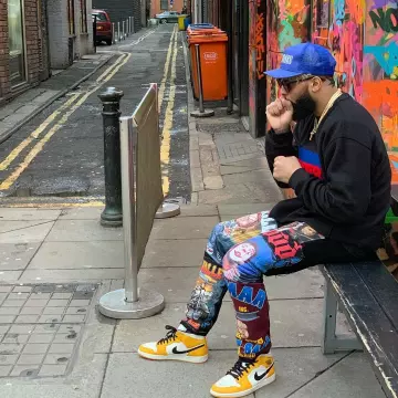 Les sneakers Jordan 1 Retro High Yellow Ochre de Odell Beckham Jr. sur son compte Instagram @obj