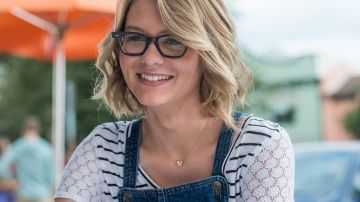 Butterfly Necklace worn by Alex Johansen (Ryan Simpkins) in The House