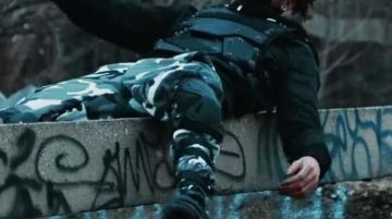 Black knee pads worn by Scarlxrd in his BRAINDEAD. music video