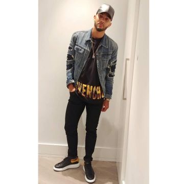La  Casquette à Visière En Cuir Bottega Veneta de Cory Joseph sur le compte instagram de @coryjoseph