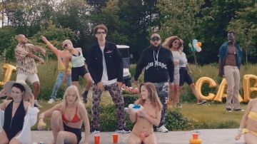 The sweatshirt Palm Angels worn by Caballero in the clip Challenge from Caballero & JeanJass