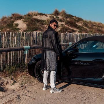 El par de Dior B23 usados por Anil Brancaleoni en su cuenta de Instagram @anilbrancaleoni