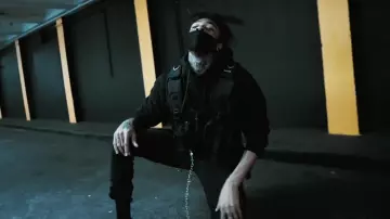 Hamcus Chest Rig porté par Scarlxrd dans son BERZERK. la musique de la vidéo