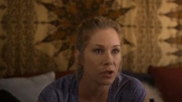 Gorjana Chloe Stud Earrings worn by Jen Harding (Christina Applegate) in Dead to Me (Season 01 Episode 05)