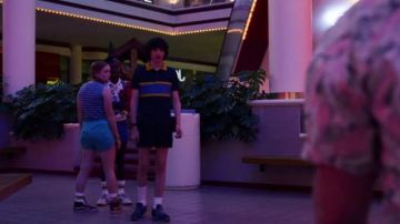 Vans Sk8-Hi sneakers in black worn by Max Mayfield (Sadie Sink) in Stranger Things (S03E08)