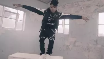 The vest tactical Hamcus worn by Scarlxrd in his clip HEAD GXNE.