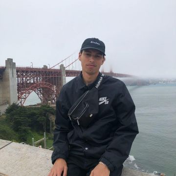 La casquette Études de Georgio sur son compte Instagram @georgioxv3