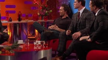 Brun foncé à manches longues chemise formelle de Matthew McConaughey dans Le Graham Norton Show 07/12/2018
