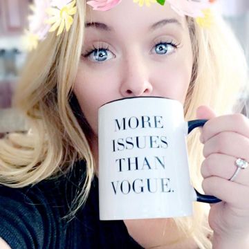 The mug More Issues Than Vogue by Sasha Pieterse on her account Instagram @sashapieterse