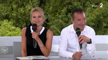 La Robe maille courte sans manche col zippé de Marion Rousse dans Velo Club