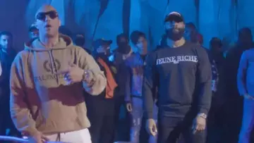 Sweatshirt black Young Rich Paris worn by Kaaris in the clip Nautilus Alkpote