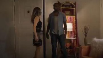 Rebecca Minkoff 3 Zip Rocker Sac à Bandoulière porté par Ingrid (Anne Winters), au Grand Hôtel (S01E03)