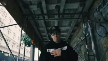 Black sweater Visionary Music Group worn by Logic (look-alike) in Logic - Homicide ft. Eminem