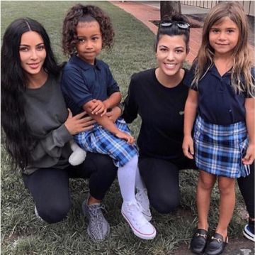 Converse All Star High Top Sneakers usadas por North West Instagram Pic 8 de abril de 2019