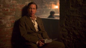 The brown jacket worn by Reda Kateb in The Deserter