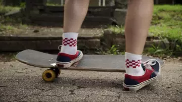 La paire de chaussures Vans de Max Mayfield (Sadie Sink) dans Stranger Things (Saison 3 Episode 2)