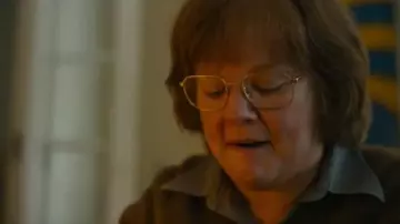 Les lunettes de vue de Lee Israel (Melissa McCarthy) dans Les Faussaires de Manhattan