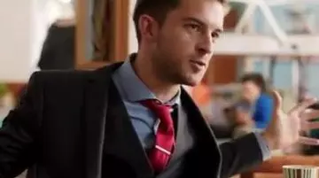 The red Tie worn by Sam (Jonathan Bailey) in Crashing (S01E01)