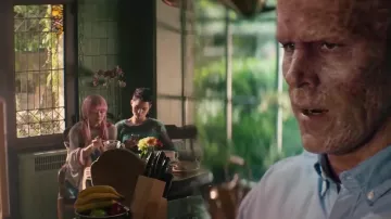 Camisa azul usada por Wade Wilson / Deadpool (Ryan Reynolds) como se ve en Deadpool 3