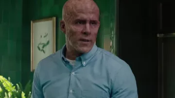 Camiseta blanca usada por Wade Wilson / Deadpool (Ryan Reynolds) debajo de su camisa como se ve en Deadpool 3