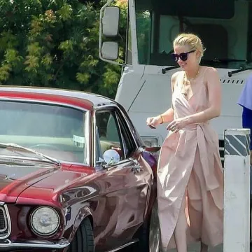 Prive Revaux Monroe Sunglasses worn by Amber Heard Los Angeles July 9, 2019