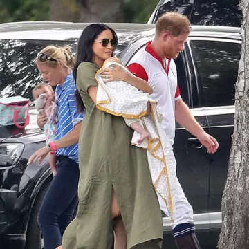 Lisa Marie Fernandez Rosetta Olive Linen Caftan worn by Meghan, Duchess of Sussex Surrey Polo Club July 10, 2019