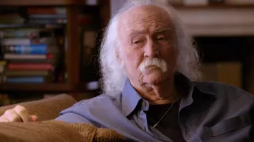 La camisa que lleva David Crosby en David Crosby: Remember My Name