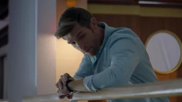 The blue Shirt casual of Liam McIntyre in See You Soon