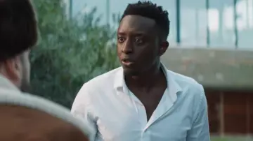 The white shirt worn by Michael (Ahmed Sylla) in Inseparable