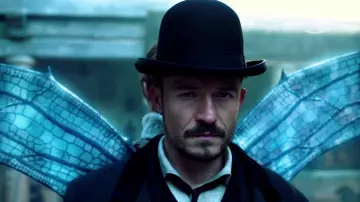 Noir Chapeau porté par Rycroft Philostrate (Orlando Bloom), dans le Carnaval de Ligne (Saison 1)