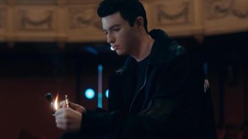 The black Jacket worn by Small Cookie in her video clip We Were Young feat. JP Cooper
