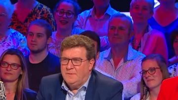 El bisel transparente con marco cuadrado usado por Thierry Luthers en Le Grand Cactus el 06 de junio de 2019