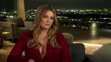 La Kooples Crossover Froncé Haut de Velours porté par Mischa Barton dans Les Collines: de Nouveaux Commencements (Saison 01 Épisode 02)