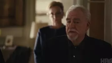 Le Polo porté par Logan Roy (Brian Cox) dans la serie Succession (Saison 02 Episode 01)