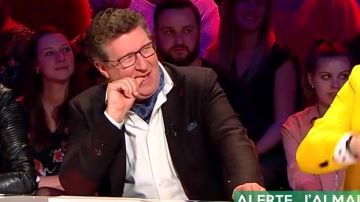 La camisa blanca usada por Thierry Luthers en el espectáculo Le Grand Cactus el 1 de octubre de 2018