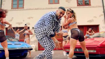 Black and white checked jacket worn by French Montana as seen in his Wiggle It music video feat. City Girls