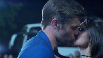 Blue Blazer worn by Liam McIntyre in See You Soon